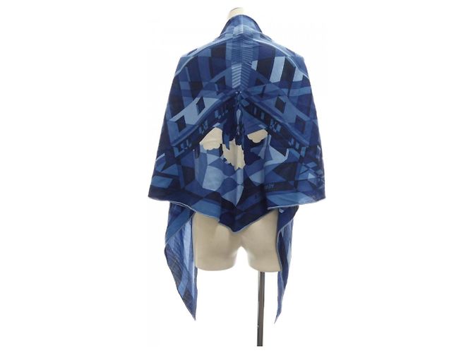 Hermès FAUBOURG EN PERSPECTIVE Rosange GM Sciarpa Blu Blu navy - vista 2