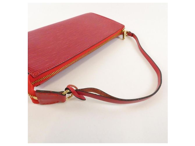 Pochette Accessori Epi Louis Vuitton Rosso - vista 6