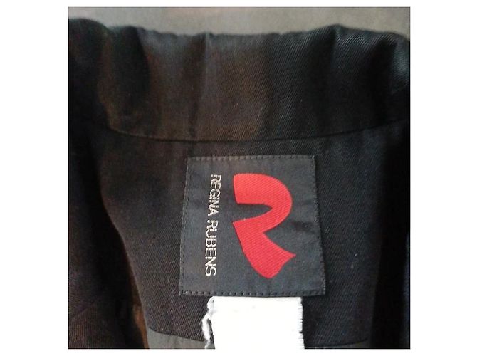 Blazer Regina Rubens de algodón negro con hombreras - vista 4