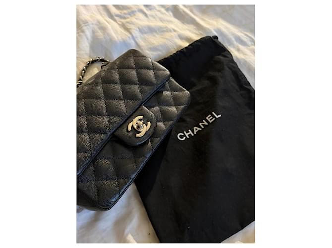 Timeless Peça muito rara. Bolsa Chanel Retangular com Aba em couro caviar preto - vista 10