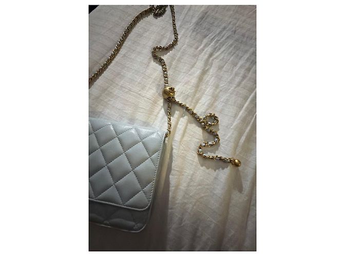 Wallet On Chain Portafoglio Chanel in Pelle Trapuntata Blu Chiaro - vista 4