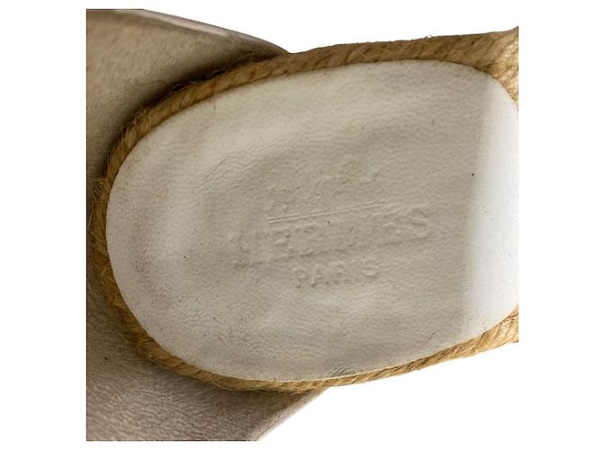 Hermès Leder Wedge Holzsandalen Weiß - Ansicht 11