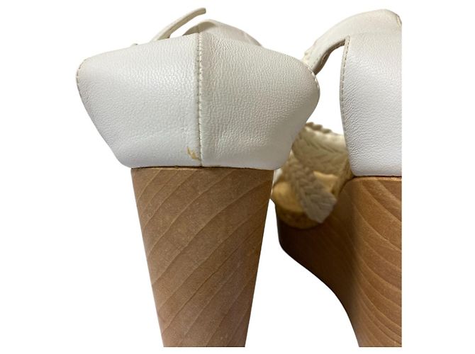 Hermès Leder Wedge Holzsandalen Weiß - Ansicht 14