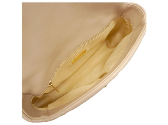 Borsa a spalla in pelle di agnello Chanel 19 con catena Beige - vista 4