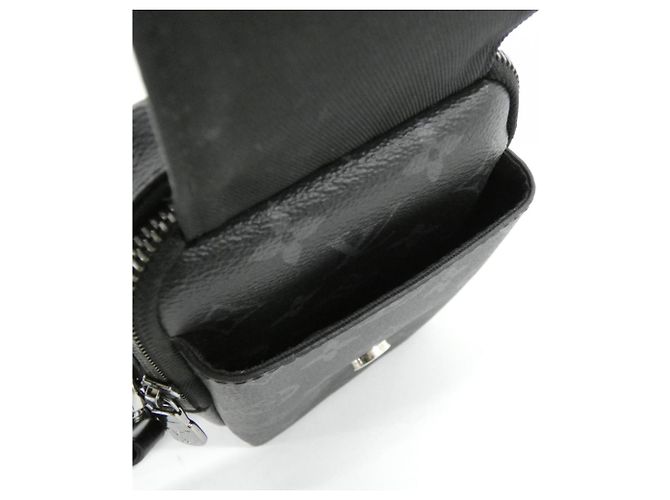 Pochette Doppia per Telefono Monogram Eclipse Inverso Louis Vuitton Nero - vista 9