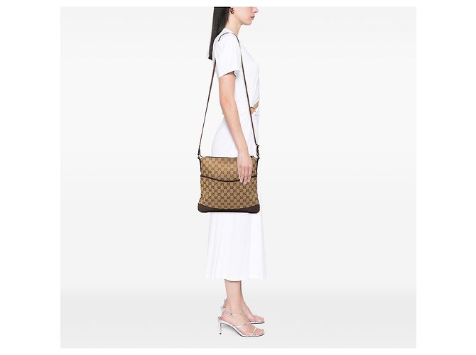 Borsa a tracolla Gucci in tela GG marrone Beige - vista 9