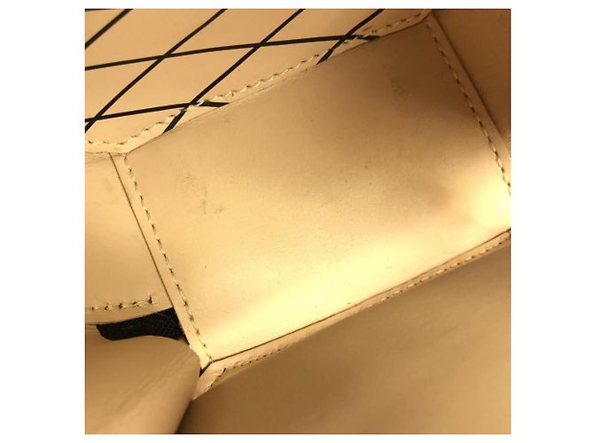 Borsa a Spalla Mini Boite Chapeau Monogram Reverse Louis Vuitton Marrone - vista 8