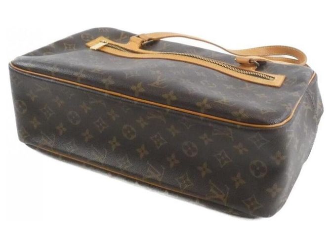 Borsa a Spalla Monogram Cite GM Louis Vuitton Marrone - vista 3