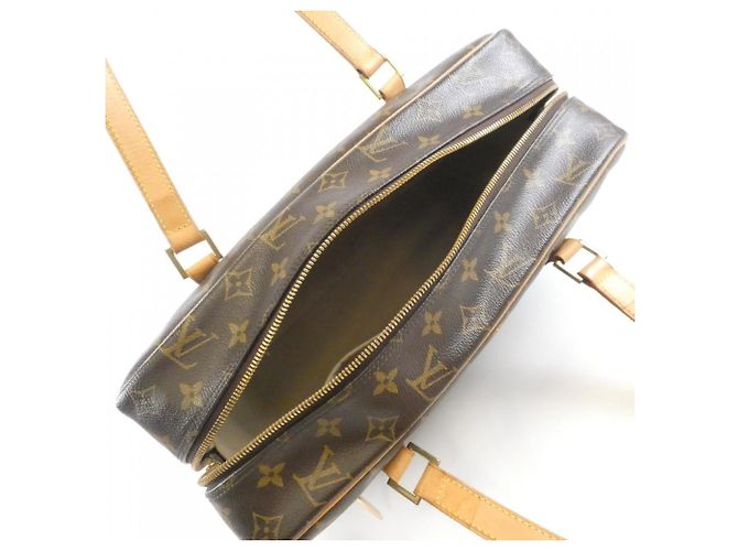 Borsa a Spalla Monogram Cite GM Louis Vuitton Marrone - vista 9