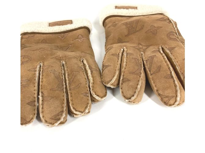 Louis Vuitton Beige Wool Gloves - view 7