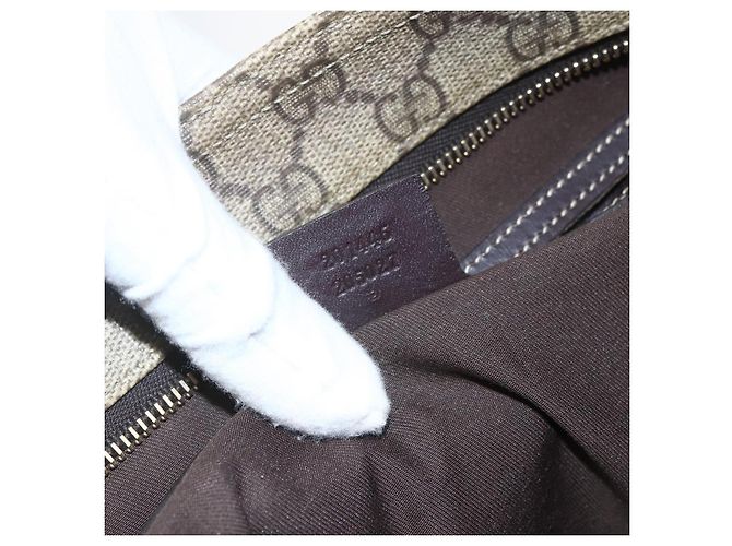 Sac Messenger Gucci à fermeture éclair en toile enduite GG Large Beige - vue 7