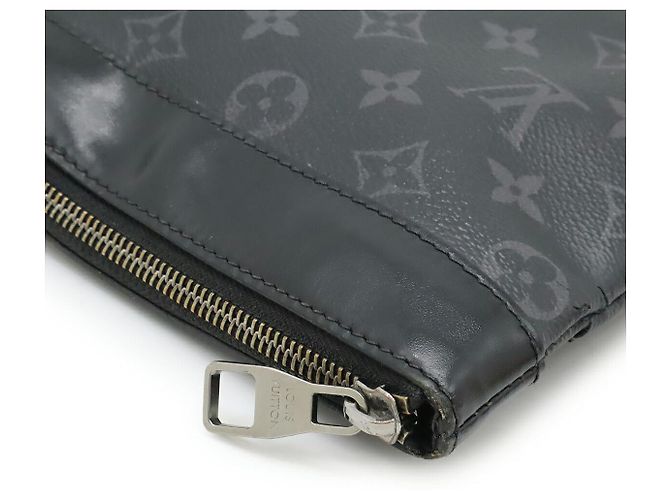 Pochette Discovery Monogram de Louis Vuitton Noir - vue 4