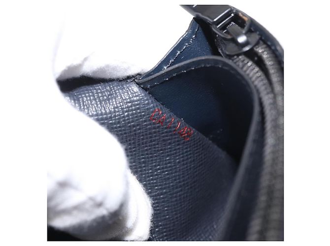 Billetera bifold larga Brazza Louis Vuitton Monogram Comics Azul marino - vista 7