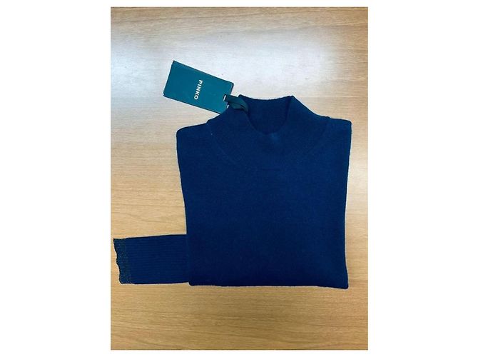 Pinko Foam - view 3