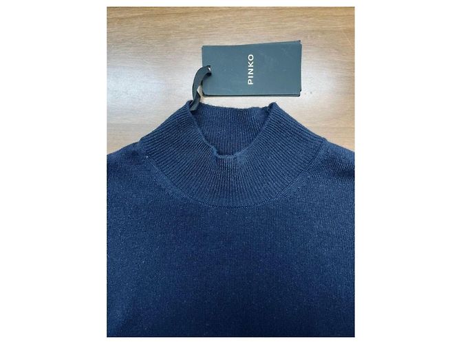 Pinko Foam - view 4