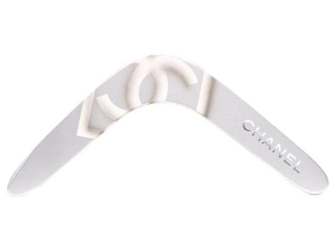 Chanel Logoed Boomerang - 2000s White Grey Sand - view 3