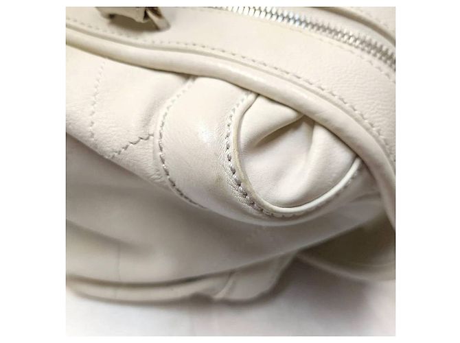 Chanel Cream White Quilted Leather Handbag - 2000s - view 8