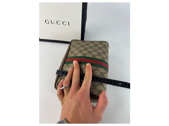 Clutch in pelle monogramma Ophidia vintage Gucci grigio marrone - vista 11