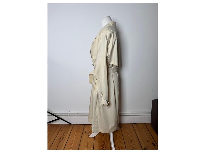Trench coat Vintage Courreges Beige / Oro 38M D'oro - vista 2