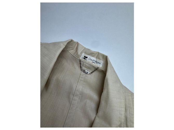 Trench coat Vintage Courreges Beige / Oro 38M D'oro - vista 5