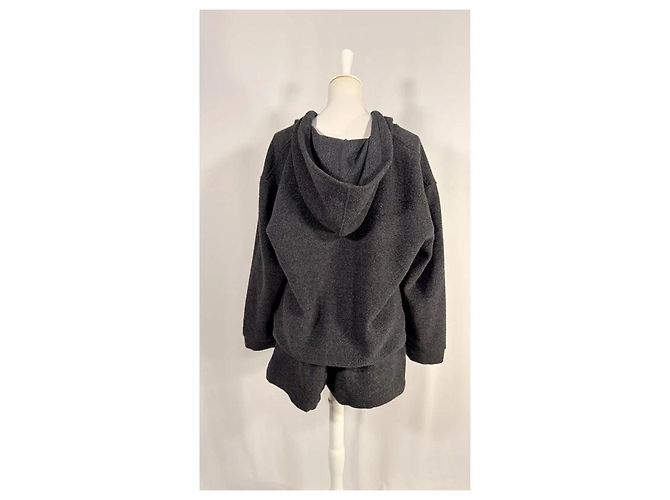 Autre Marque Sudadera Belsay y mini-short gris de lana - vista 4