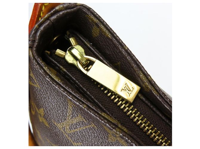 Borsa a Spalla Looping MM di Louis Vuitton Marrone Monogramma - vista 15