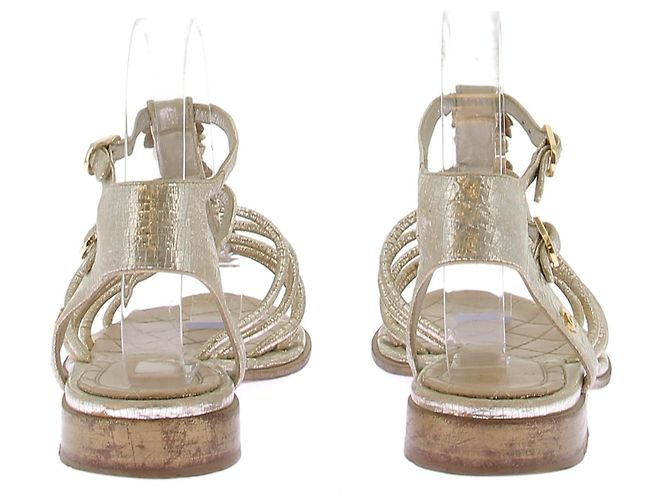 Chanel Sandali gladiatore in pelle dorati D'oro - vista 5