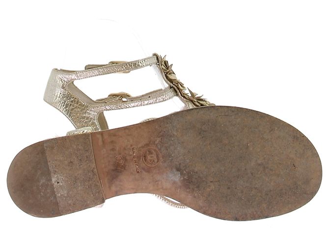 Chanel Sandali gladiatore in pelle dorati D'oro - vista 7