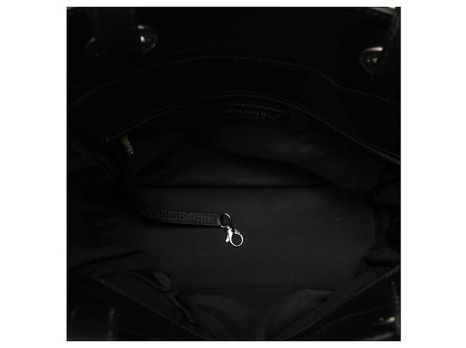 Bolsa tote Chanel preta em lona acolchoada pequena Paris Biarritz Preto - vista 4