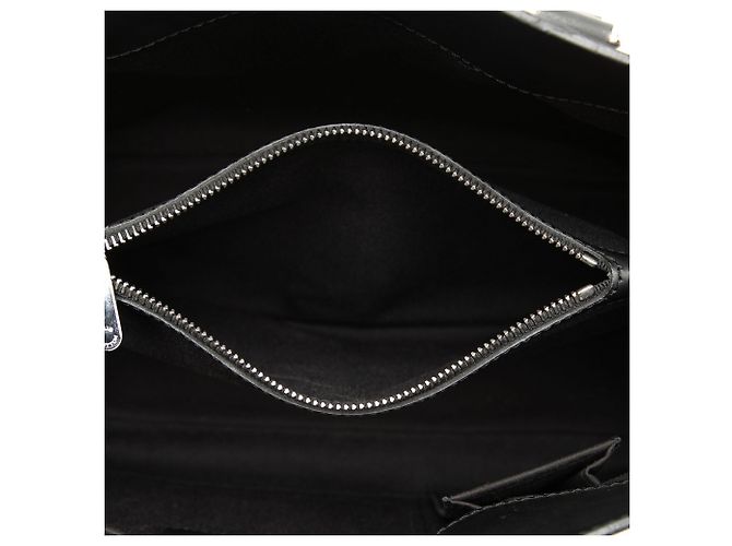 Louis Vuitton Passy PM in Epi Nero - vista 4