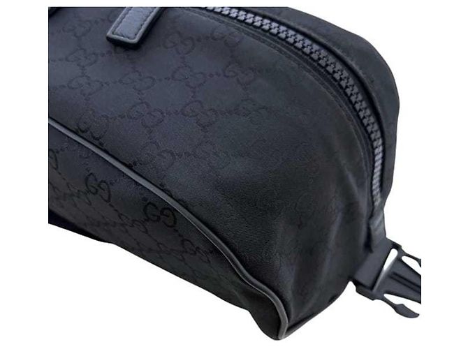 Borsa a tracolla in nylon nero GG di Gucci - vista 10
