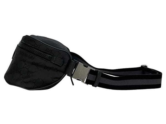 Borsa a tracolla in nylon nero GG di Gucci - vista 3