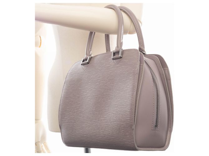 Borsa Louis Vuitton Pont Neuf Porpora - vista 10