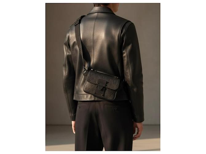 Borsa a tracolla S Lock in taurillon monogram nero opaco Louis Vuitton - vista 2