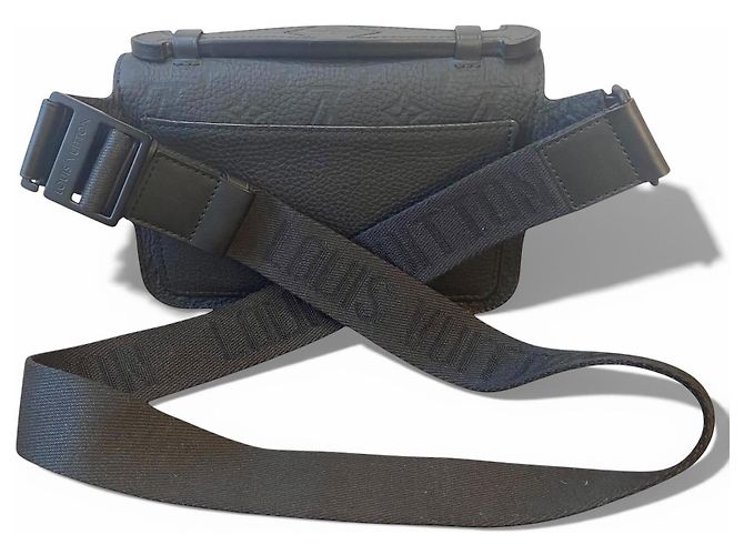 Borsa a tracolla S Lock in taurillon monogram nero opaco Louis Vuitton - vista 5