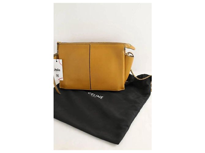 Céline Borsa a Spalla Tri-Fold in Pelle Cammello - vista 6