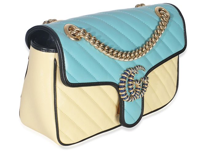 Borsa GG Marmont piccola in pelle di vitello matelassé blu e gialla con torchon diagonale di Gucci - vista 4