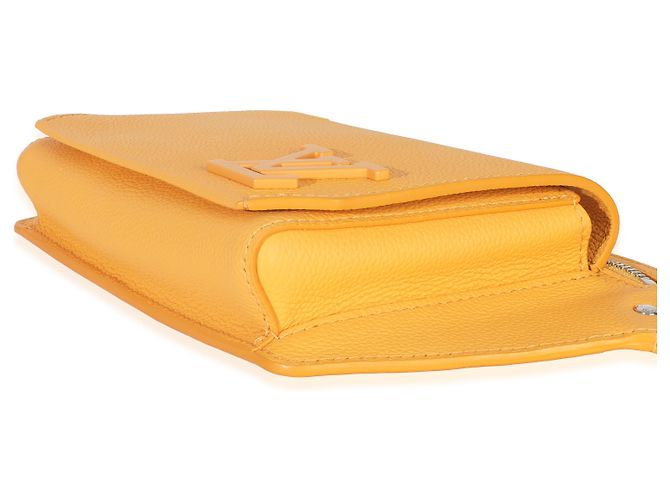 Borsa a tracolla Louis Vuitton Aerogram Takeoff in pelle di vitello Safran Yellow Giallo - vista 7