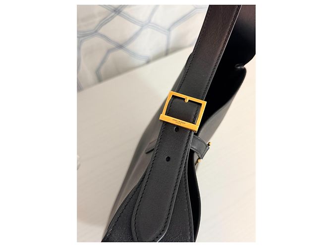 Yves Saint Laurent Le 5 à 7 Soft Bolso Pequeño Negro de Ante - vista 11