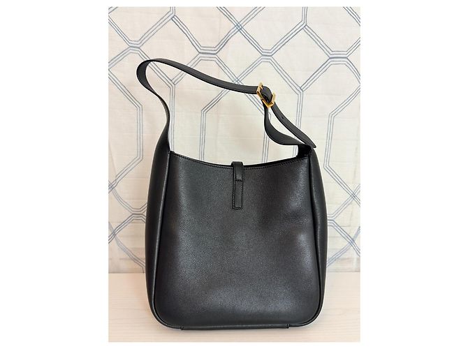 Yves Saint Laurent Le 5 à 7 Soft Bolso Pequeño Negro de Ante - vista 8