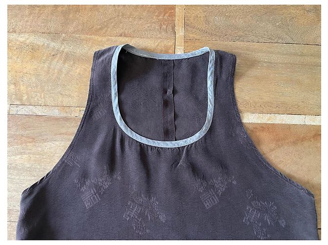 Autre Marque Top de seda marrón oscuro con detalles grises CFOC - Talla S - vista 5