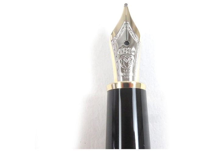 Pluma Montblanc Meisterstück 14K Negro - vista 4