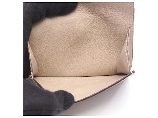 Cartera Rock Mini Tri-fold Louis Vuitton Beige Gris - vista 4