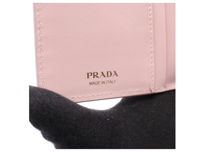 Billetera larga bifold de cuero Saffiano con logo triangular de Prada Rosa - vista 4