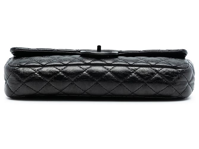 Clutch Chanel in pelle di vitello lucida trapuntata nera Reissue 2.55 con catena Nero - vista 3