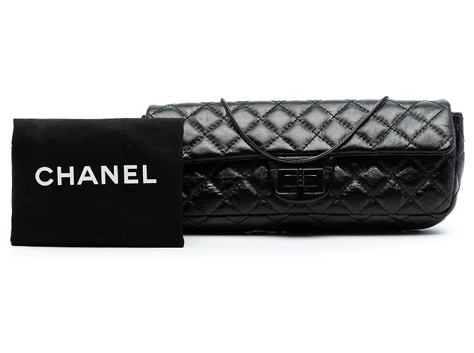 Clutch Chanel in pelle di vitello lucida trapuntata nera Reissue 2.55 con catena Nero - vista 8