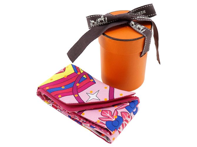 Bufanda Twilly de seda Plumetis rosa de Hermès - vista 5