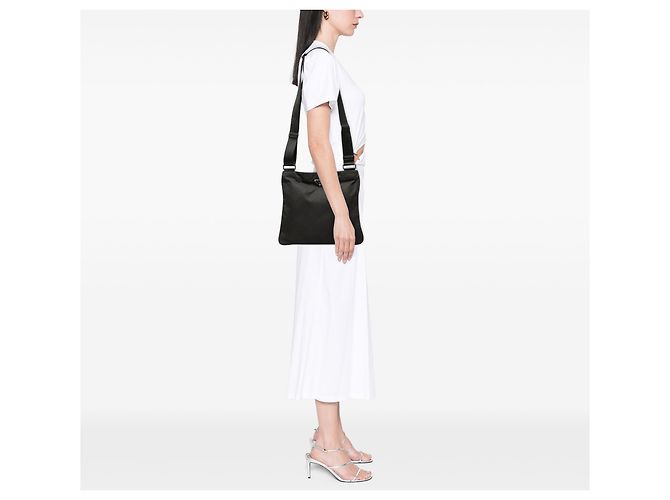 Prada Borsa a Tracolla Nera in Tessuto con Zip Nero - vista 6