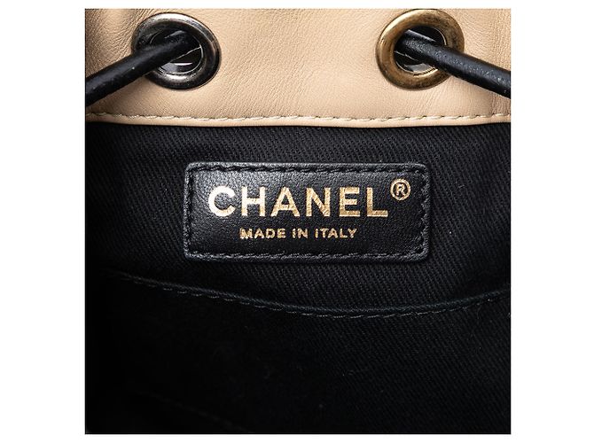 Borsa a secchiello Chanel Beige CC in scamosciato Wild Stitch - vista 5