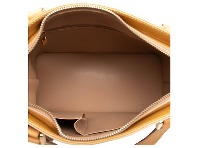 Louis Vuitton Houston in Vernis Monogram Marrone Beige - vista 4